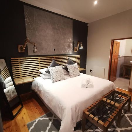 Guest Suites On Connor บลูมฟอนเทน ภายนอก รูปภาพ