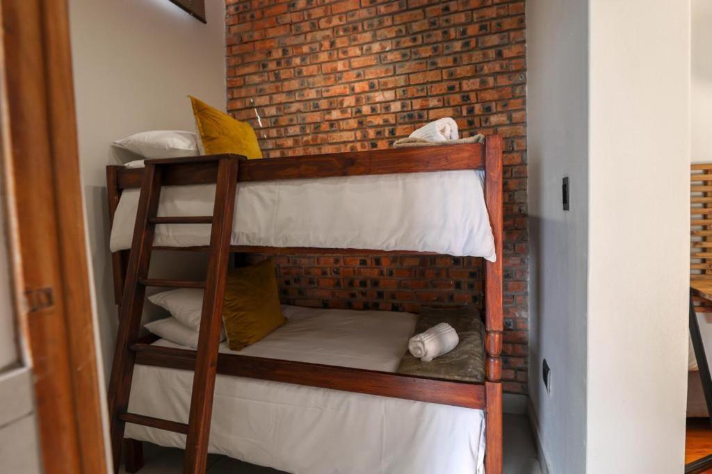 Guest Suites On Connor บลูมฟอนเทน ภายนอก รูปภาพ