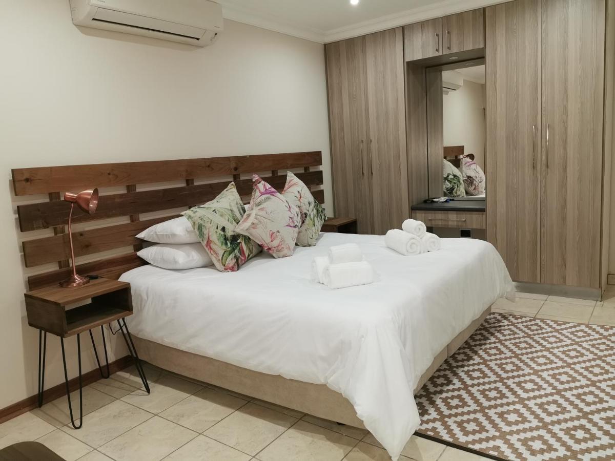 Guest Suites On Connor บลูมฟอนเทน ภายนอก รูปภาพ